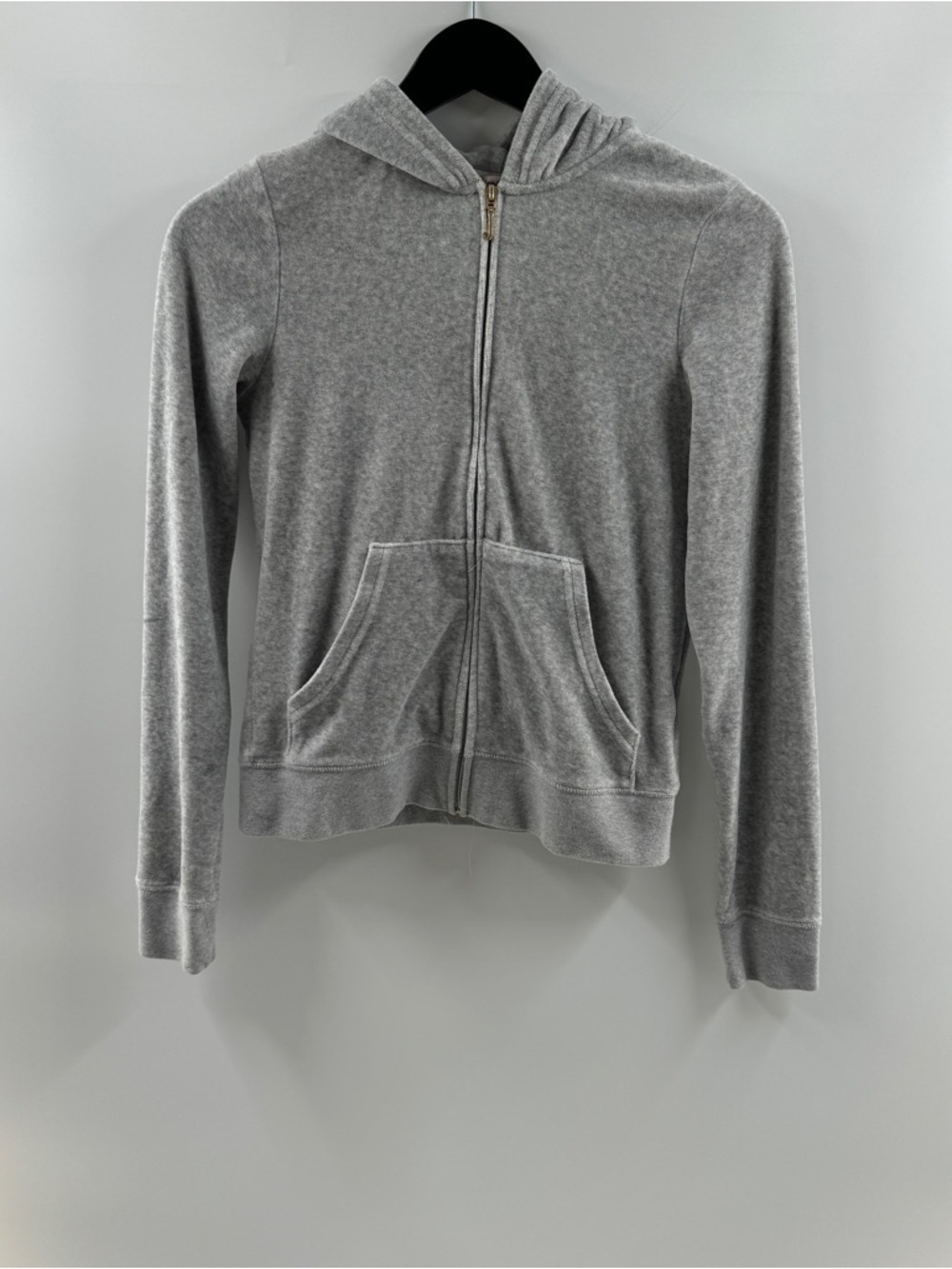 Juicy Couture Light Grey Zip Up Sweater – Women’s Small